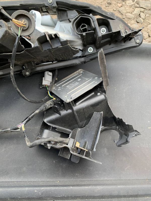 Фара верхня ліва ДХО Nissan rogue t33 оригінал По запчастинах