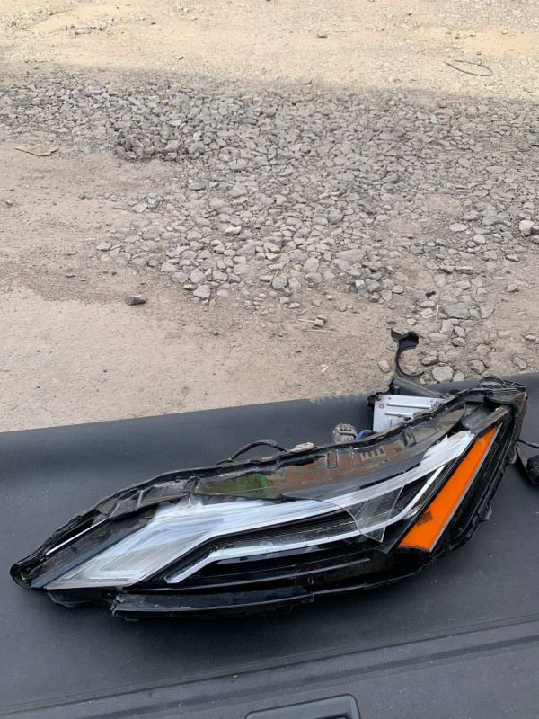 Фара верхня ліва ДХО Nissan rogue t33 оригінал По запчастинах