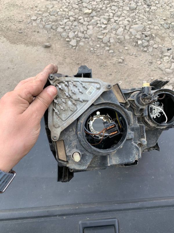 Фара передняя ліва Renault Dacia Duster 2 18-23 По Запчастинах