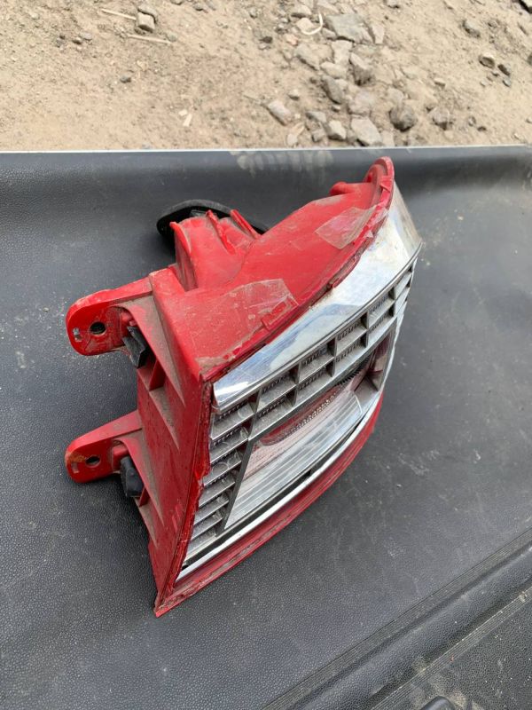 Уцінка Стоп ліхтар фонарь правий volkswagen passat b7 універсал 