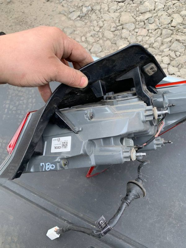 Ліхтар задній лівий зовнішній Elantra Є Пошкодження