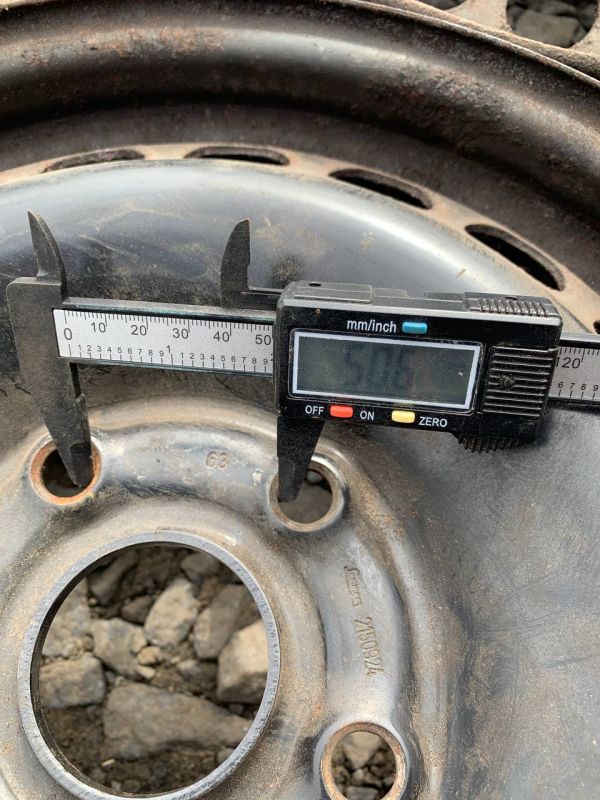 Диск стальний VW Audi Skoda R15 Et 45 Розболтовка 5x112 6jx15 h2 2150924