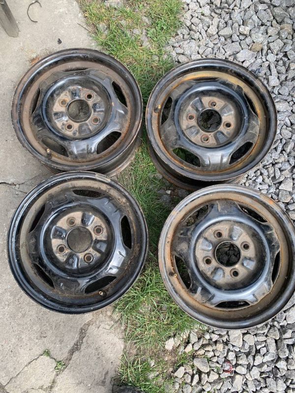 Диски металеві комплект R14 розболтовка 4x114.3 Mitsubishi 