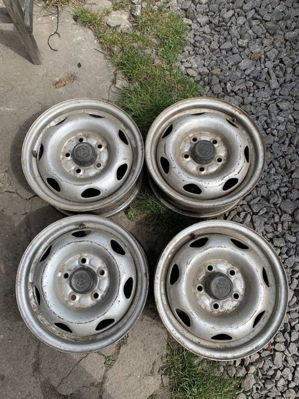 Диски комплект TOYOTA Розболтовка 5х114.3 r14