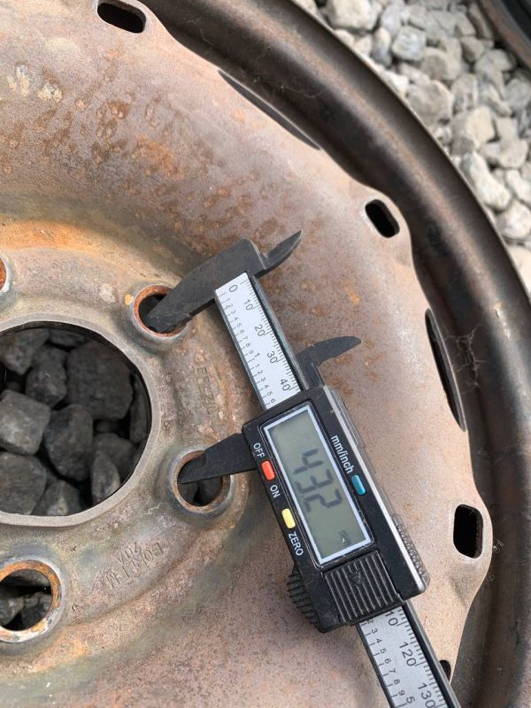 Диски металеві WAG розболтовка 5х100 r14 et 35 dia 56mm