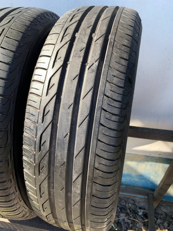 Шини пара Bridgestone 185/65 r15 літо резина