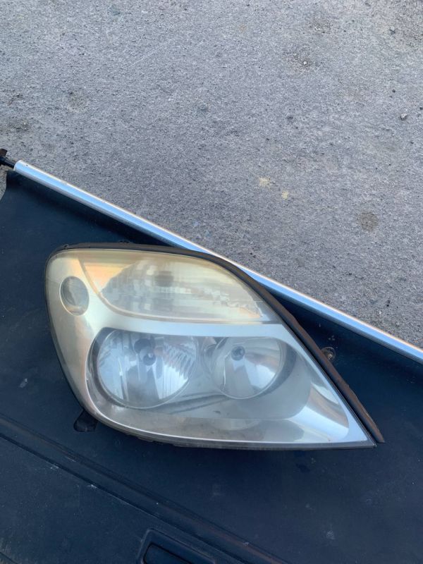 Фара передня права рено сценік 1 Renault Scenic