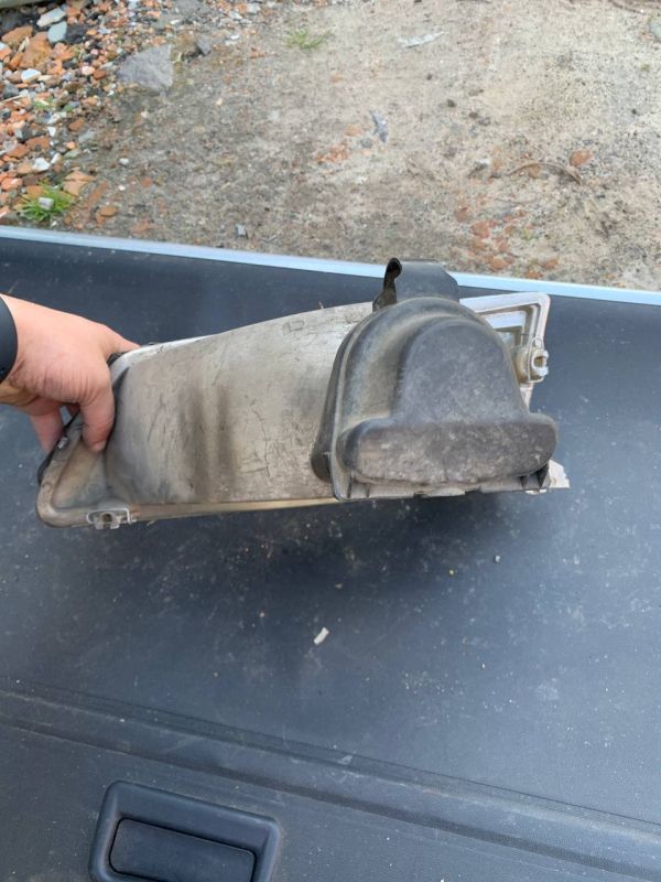 Фара передня права PEUGEOT 106