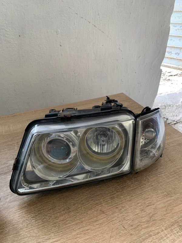 Передні фари ліва права Ауді А3 8Л Audi A3 8L 1996-2000