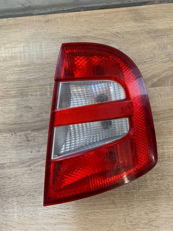 Ліхтар задній лівий правий стоп хетчбек дорестайл Skoda Fabia (1999-2004р.в)