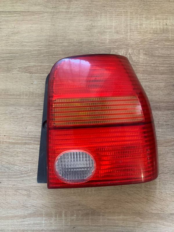 Ліхтар стоп фонарь правий Volkswagen Lupo Seat Arosa.