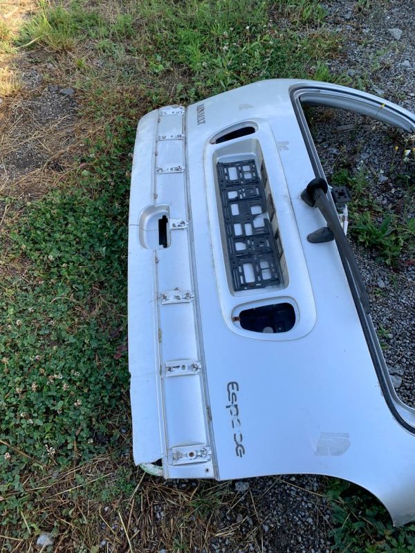 Кришка багажника ляда Рено Еспейс RENAULT ESPACE III