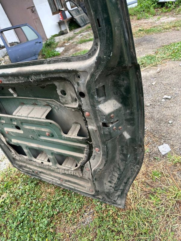 Двері бокові бічні зсувні праві Hyundai H1 Н200 Хундай