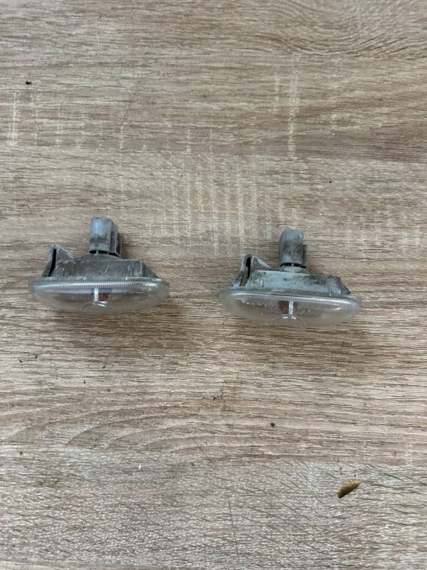 Поворотник повторювач Kia Magentis Hyundai Sonata NF 2006-2010 92303-3K000,923033K000