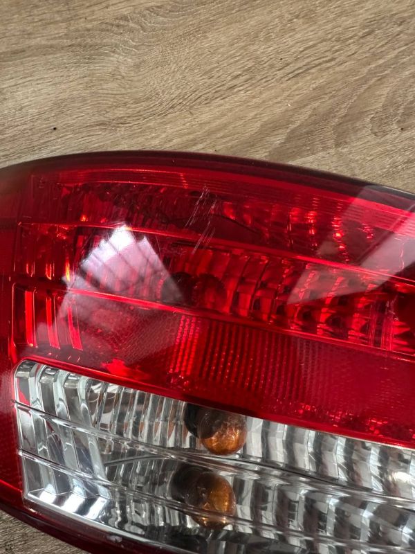 Ліхтар задній лівий зовнішній Соната Нф внутрішній лівий правий Hyundai Sonata NF 92401-3K0