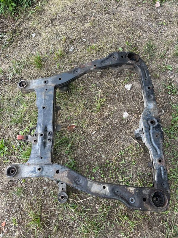 Балка передньої підвіски Підрамник Hyundai Sonata NF 62405-3K500