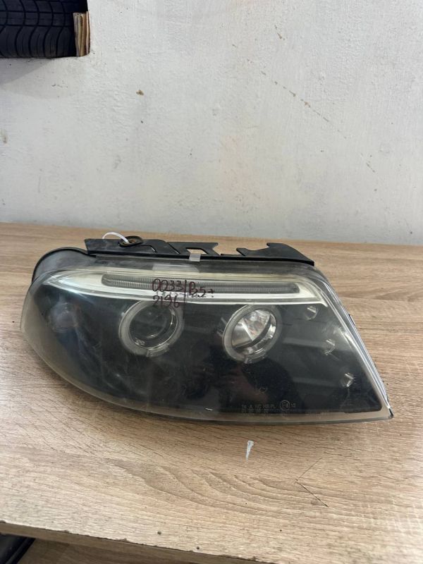 Передня права фара VW Passat B5 + Фольксваген ПасаттБ5 + 2000-2005