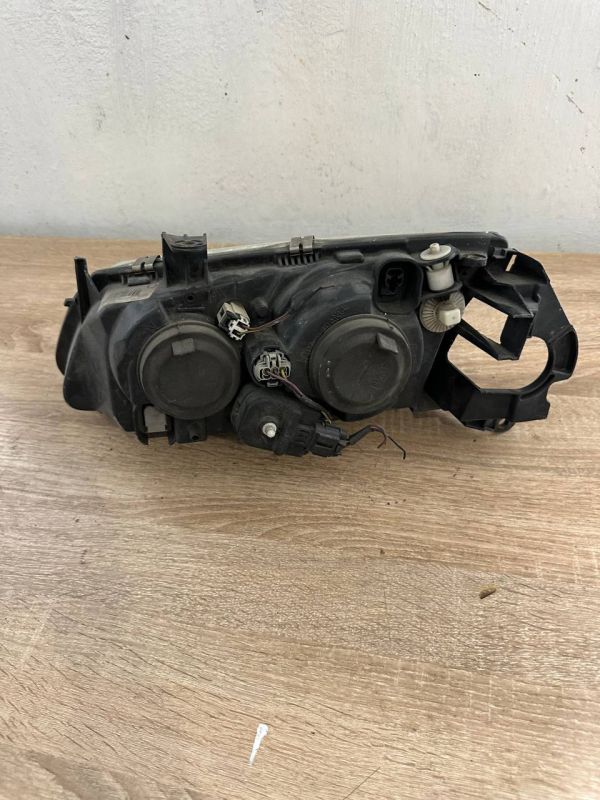 Фара передня права Nissan almera n16 Ніссан Альмера