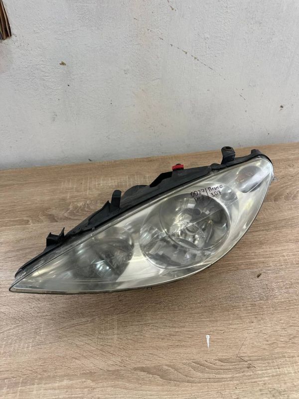 Передня ліва фара Peugeot 307 Пежо 307 