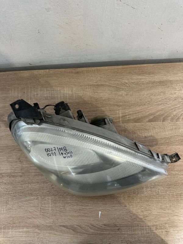 Фара передня права Mercedes W168 w414 A140 A160 Мерседес А