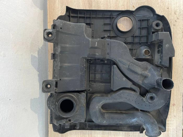 Декоративна кришка двигуна VW Polo IV 1.4 FSI 03c129607e