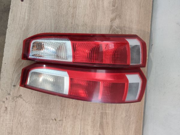 Ліхтар стоп правий Opel Meriva A фонарь фара опель меріва а