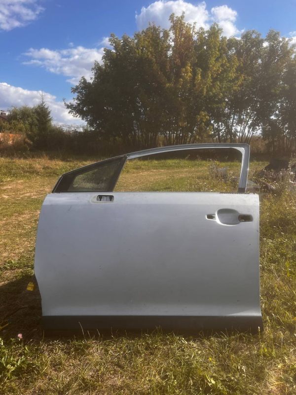 Двері дверка передня ліва Сітроен С4 Citroen c4 хетчбек