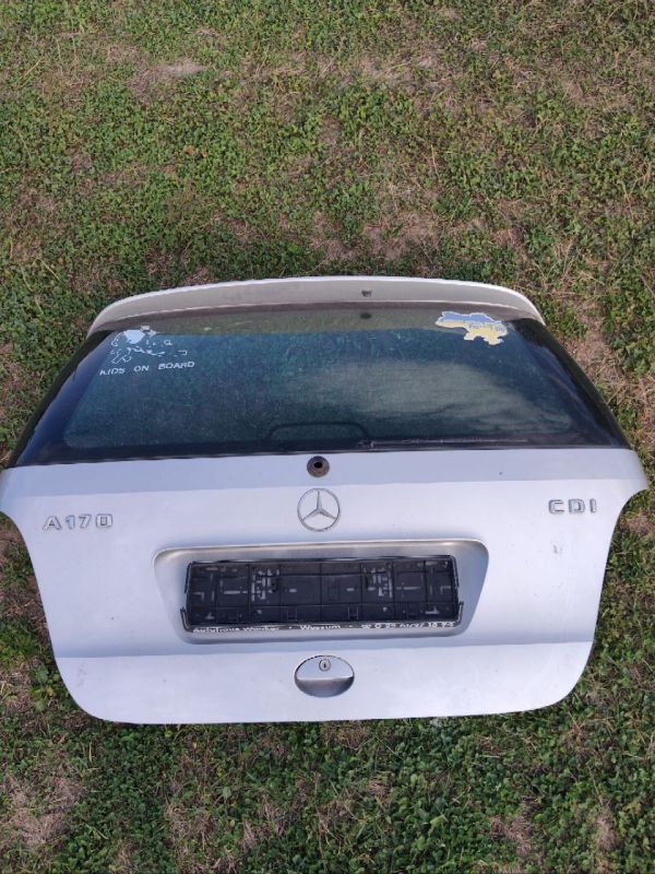 Лядя Кришка багажника Mercedes w168 A class a170 Мерседес