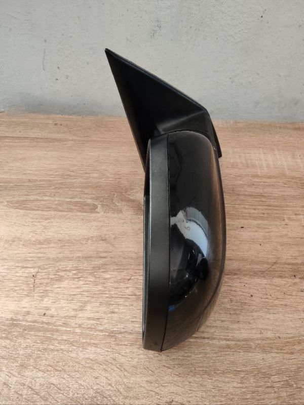 Зеркало бокове ліве праве Хюндай Туксон 1 Hyundai Tucson I 2004-2010 
