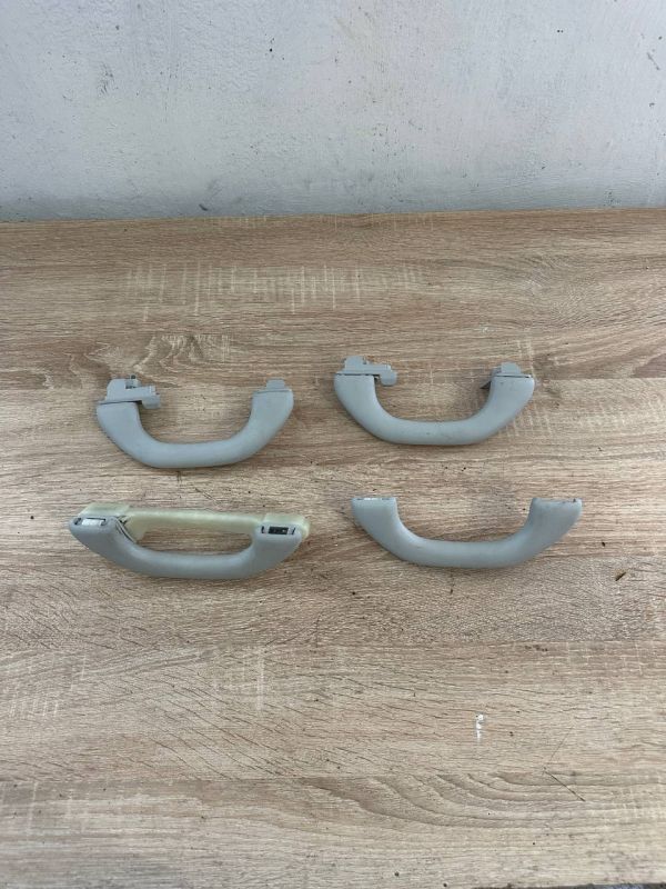 Ручки потолка Volkswagen Passat b6 ручки салону 1K0857607H 1K0857607J