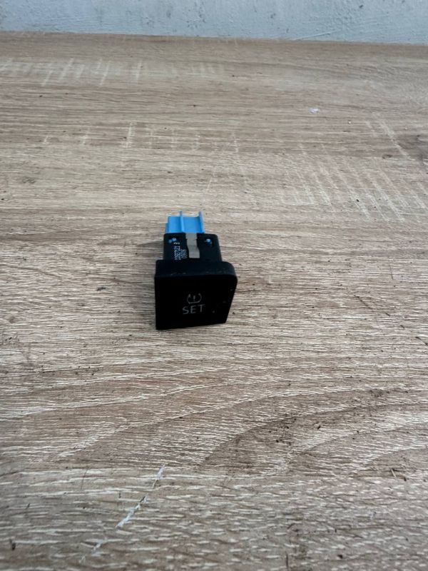 Кнопка Set пассат б6 passat b6