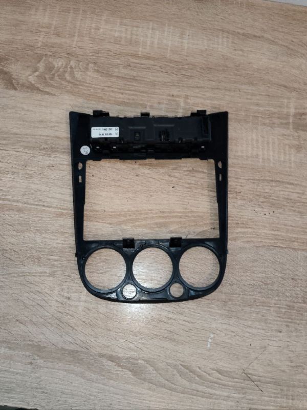 Центральна консоль 1688203610  Мерседес-Бенц Mercedes-Benz A-Class W168 А170