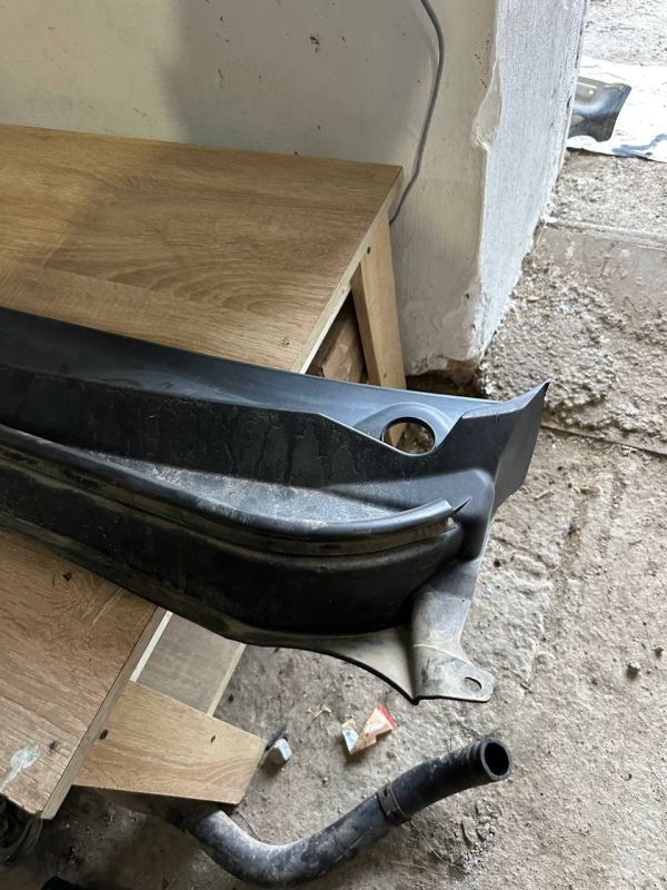 Накладка під лобове скло жабо 86151-3S010 Хюндай Соната Hyundai Sonata 6 VI YF 2.0 16V G4KH