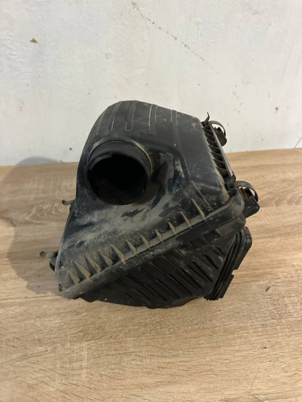 Корпус повітряного фільтру 28110-3Q500 Хюндай Соната Hyundai Sonata 6 VI YF 2.0 16V G4KH