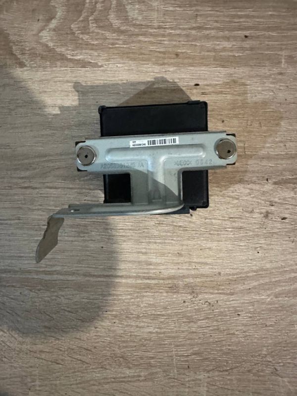 Блок керування (комп'ютер) системи контролю тиску в шинах (TPMS) 95800-3Q000 Хюндай Соната Hyundai Sonata 6 VI YF 2.0 16V G4KH