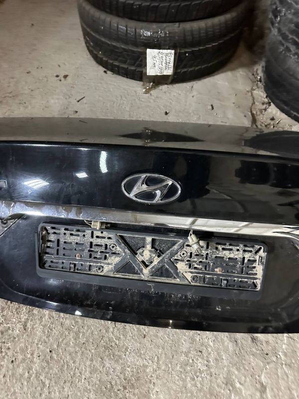 Кришка багажника 69200-3S000 Хюндай Соната Hyundai Sonata 6 VI YF 2.0 16V G4KH